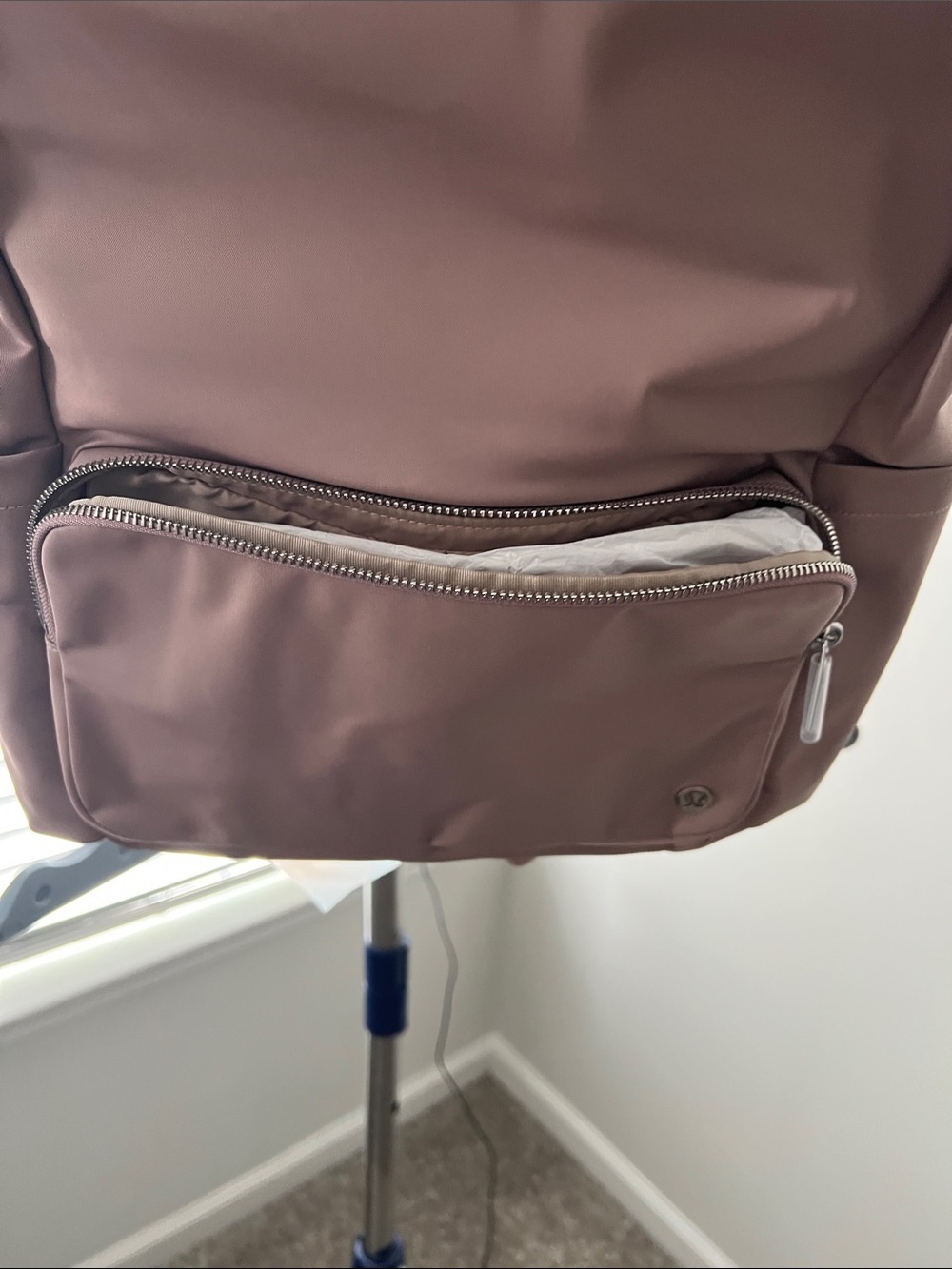 lululemon athletica Everywhere Backpack 22L
Metal Hardware